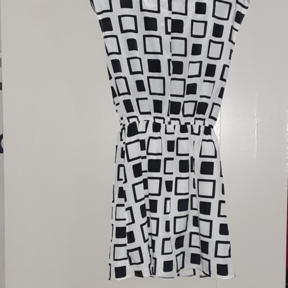 Dress - Picture 3 of 7